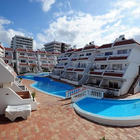 Location, Terrace With Pool View, Sunny, Quiet, Wifi Apartment