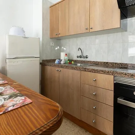 Apartment Location, Terrace With Pool View, Sunny, Quiet, Wifi Playa de las Americas (Tenerife)