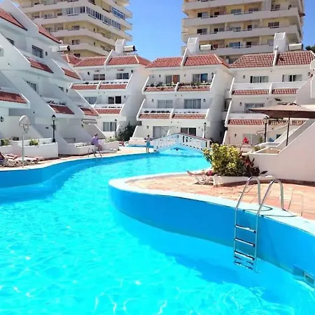Apartment Location, Terrace With Pool View, Sunny, Quiet, Wifi