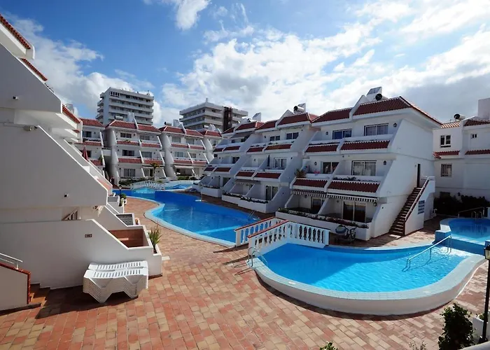 Location P, Terrace With Pool View, Sunny, Quiet, Wifi Lägenhet